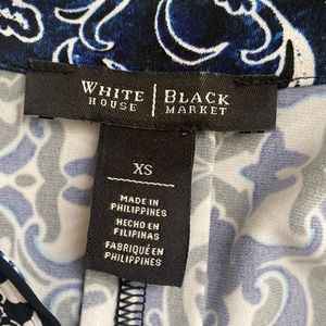 White House black mrkt top. XS tunic style belt.No smk no pets no stains